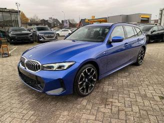 BMW 3-serie 0e Touring M Sport *PANO - HEAD-UP - 60 KAM* picture 10