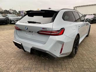 Unfallwagen BMW M5 Touring *HEAD-UP - PANO - BOWERS - 360* 2025/2
