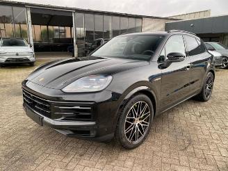 Porsche Cayenne E-Hybrid* HUD - KAM - PANO - AHK - BOSE* picture 10