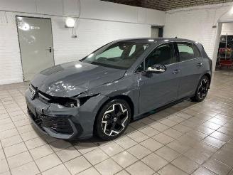 Volkswagen Golf 1.5 TSI R-Line picture 7