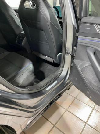 Volkswagen Passat Var. 1.5 e-Hybrid R-Line Leder/HUD/Pano picture 16