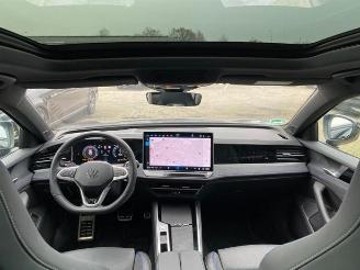 Volkswagen Passat Var. 1.5 e-Hybrid R-Line Leder/HUD/Pano picture 21
