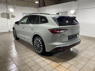 krockskadad bil auto Skoda Enyaq RS 4x4 250kW HUD/PANO/360/NAVI 2025/12