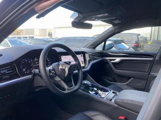 Volkswagen Touareg 3.0 TDI 4Motion Elegance AHK/KAM/NAVI picture 14