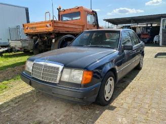 occasion passenger cars Mercedes E-klasse 230 W124 Limousin 1991/4
