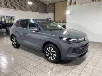 skadebil auto Volkswagen Tiguan 1.5 eTSI DSG Life 2025/11