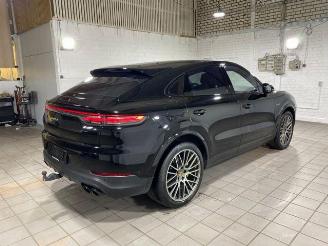 krockskadad bil auto Porsche Cayenne E-Hybrid Coupe CHRONO/HUD/PANO/360/AHK 2023/3