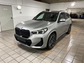 Vaurioauto  passenger cars BMW iX1 xDrive30 M Sport HUD/PANO/360/H&K/AHK/NAVI 2023/9
