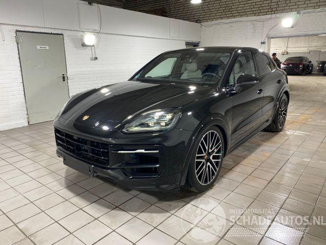 Porsche Cayenne S E-Hybrid Coupe CHRONO/PANO/HUD/360