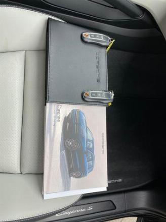 Porsche Cayenne S E-Hybrid Coupe CHRONO/PANO/HUD/360 picture 24