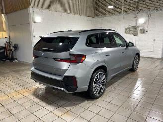 krockskadad bil auto BMW X1 xDrive30e M Sport Pro PANO/HUD/AHK/H&K/NAVI 2023/11