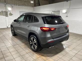 Unfallwagen Mercedes GLA 200 Progressive Advanced PANO/KAM/NAVI 2025/11
