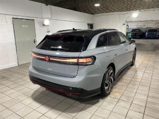 krockskadad bil auto Volkswagen ID.7 Tourer Pro PANO/HUD/360/AHK/NAVI 2024/10