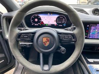 Porsche Cayenne S E-Hybrid Coupe CHRONO/PANO/HUD/AHK/360 picture 24
