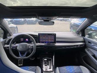 Volkswagen Golf R 4Motion PANO/KAM/H&K picture 17