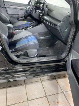 Volkswagen Golf R 4Motion PANO/KAM/H&K picture 13