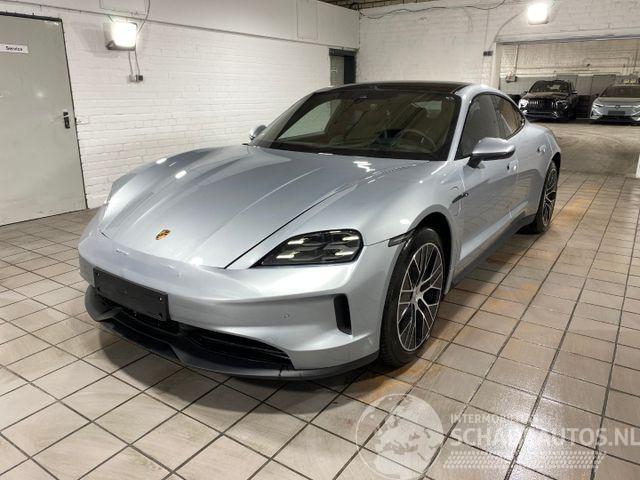 Porsche Taycan 4S CHRONO/PANO/HUD/KAM/BURMESTER/NAVI