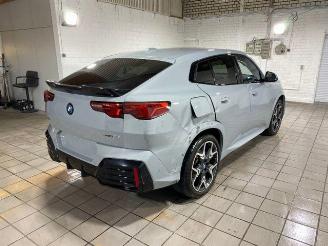 krockskadad bil auto BMW iX2 xDrive30 M Sport KAM/NAVI/H&K 2024/3