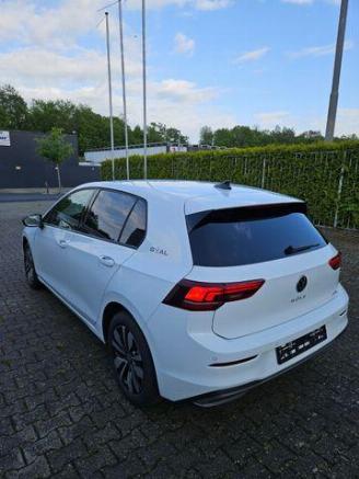  Volkswagen Golf 1.5 TSI DSG Goal KAM/NAVI 2025/10