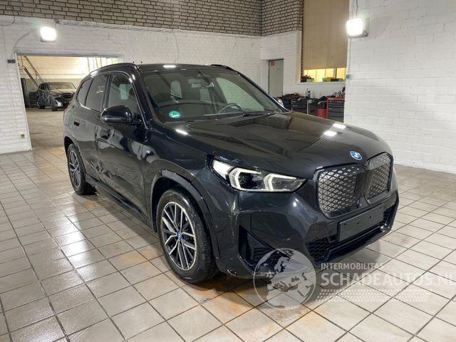 BMW iX1 eDrive20 M Sport KAM/NAVI