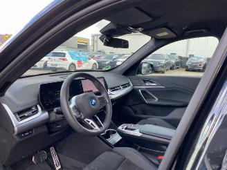 BMW iX1 eDrive20 M Sport KAM/NAVI picture 16