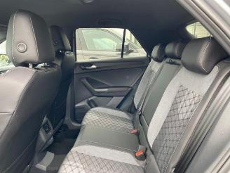 Volkswagen T-Roc 1.5 TSI DSG R-Line AHK/KAM/NAVI picture 15