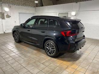 krockskadad bil auto BMW iX1 eDrive20 M Sport KAM/H&K 2026/4
