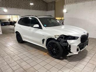 BMW X5 xDrive50e M Sport Pro PANO/HUD/AHK/H&K/360 picture 8