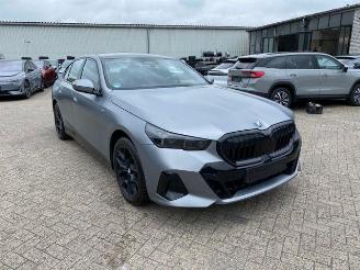krockskadad bil auto BMW i5 xDrive40 M Sport Pro PANO/HUD/AHK/360/NAVI 2024/4