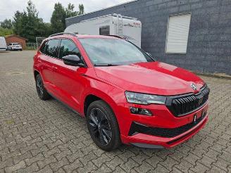 Schadeauto Skoda Karoq 1.5 TSI DSG Sportline PANO/AHK/KAM/NAVI 2025/11