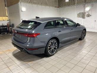 skadebil auto Audi A6 avant A6 e-tron Avant Performance AHK/360/NAVI 2025/7