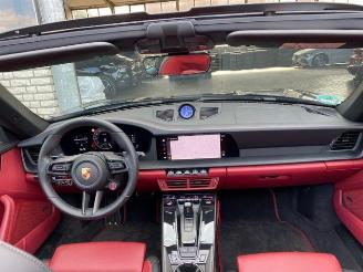 Porsche 911 Targa 4 GTS T-Hybrid KERAMIK/LIFT/360/BOSE picture 17