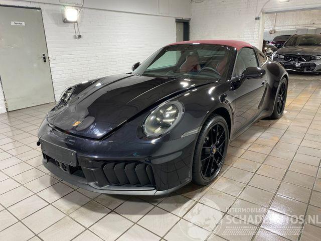 Porsche 911 Targa 4 GTS T-Hybrid KERAMIK/LIFT/360/BOSE