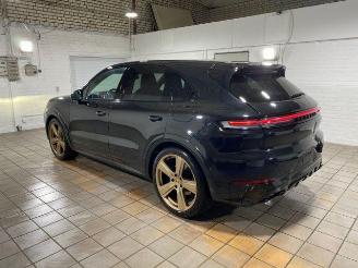 Porsche Cayenne E-Hybrid Coupe CHRONO/PANO/BOSE/360 picture 2