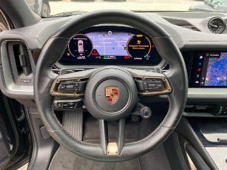 Porsche Cayenne E-Hybrid Coupe CHRONO/PANO/BOSE/360 picture 19