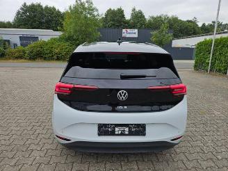 Volkswagen ID.3 Pro picture 12