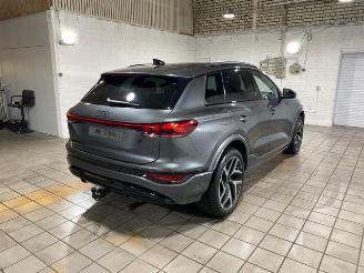 skadebil auto Audi Q6 e-tron Performance S line PANO/HUD/AHK/360/ 2025/6
