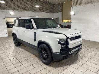 Land Rover Defender S 110 D200 AWD PANO/HUD/360/NAVI picture 7
