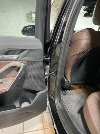 BMW iX1 eDrive20 M Sport AHK/KAM/NAVI picture 15
