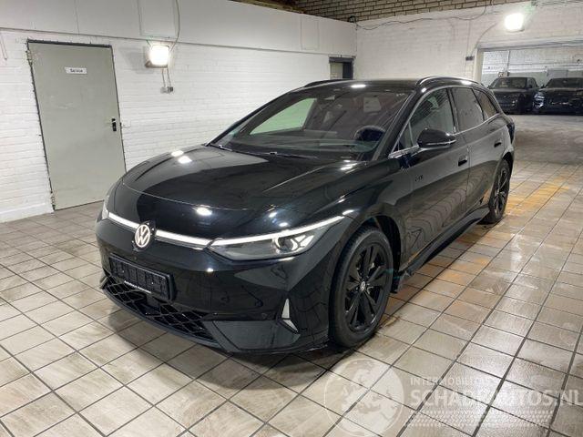 Volkswagen ID.7 Tourer GTX 4Motion HUD/AHK/360/NAVI/H&K