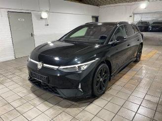 Damaged car Volkswagen ID.7 Tourer GTX 4Motion HUD/AHK/360/NAVI/H&K 2026/1