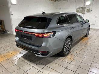 skadebil auto Volkswagen Passat Variant 1.5 TSI e-Hybrid Elegance AHK/360 2025/6