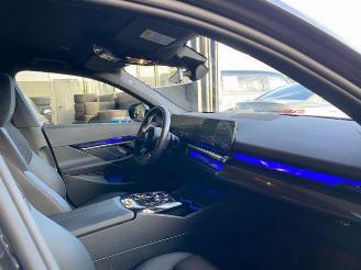 BMW i5 eDrive40 Touring M Sport Pro HUD/360/AHK/B&W picture 16