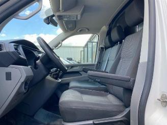 Volkswagen Transporter  picture 13