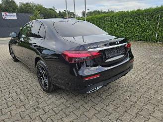 krockskadad bil auto Mercedes E-klasse 300d AMG Lin BURMSTR/KAM/NAVI 2022/12