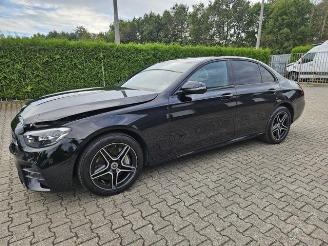 Mercedes E-klasse 300d AMG Lin BURMSTR/KAM/NAVI picture 4