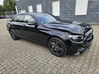 Mercedes E-klasse 300d AMG Lin BURMSTR/KAM/NAVI picture 8