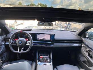 BMW M5 Limousine PANO/HUD/AHK/360/B&W/NAVI picture 22