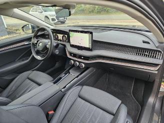 Skoda Superb Combi 1.5 TSI iV L&K PANO/HUD/AHK/360 picture 20
