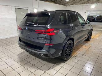 Voiture accidenté BMW X5 xDrive50e M Sport Pro PANO/HUD/360/AHK/B&W 2026/3
